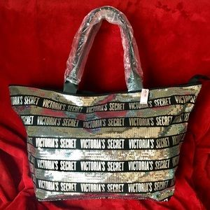 🔴Victoria’s Secret - Tote ( NWT)